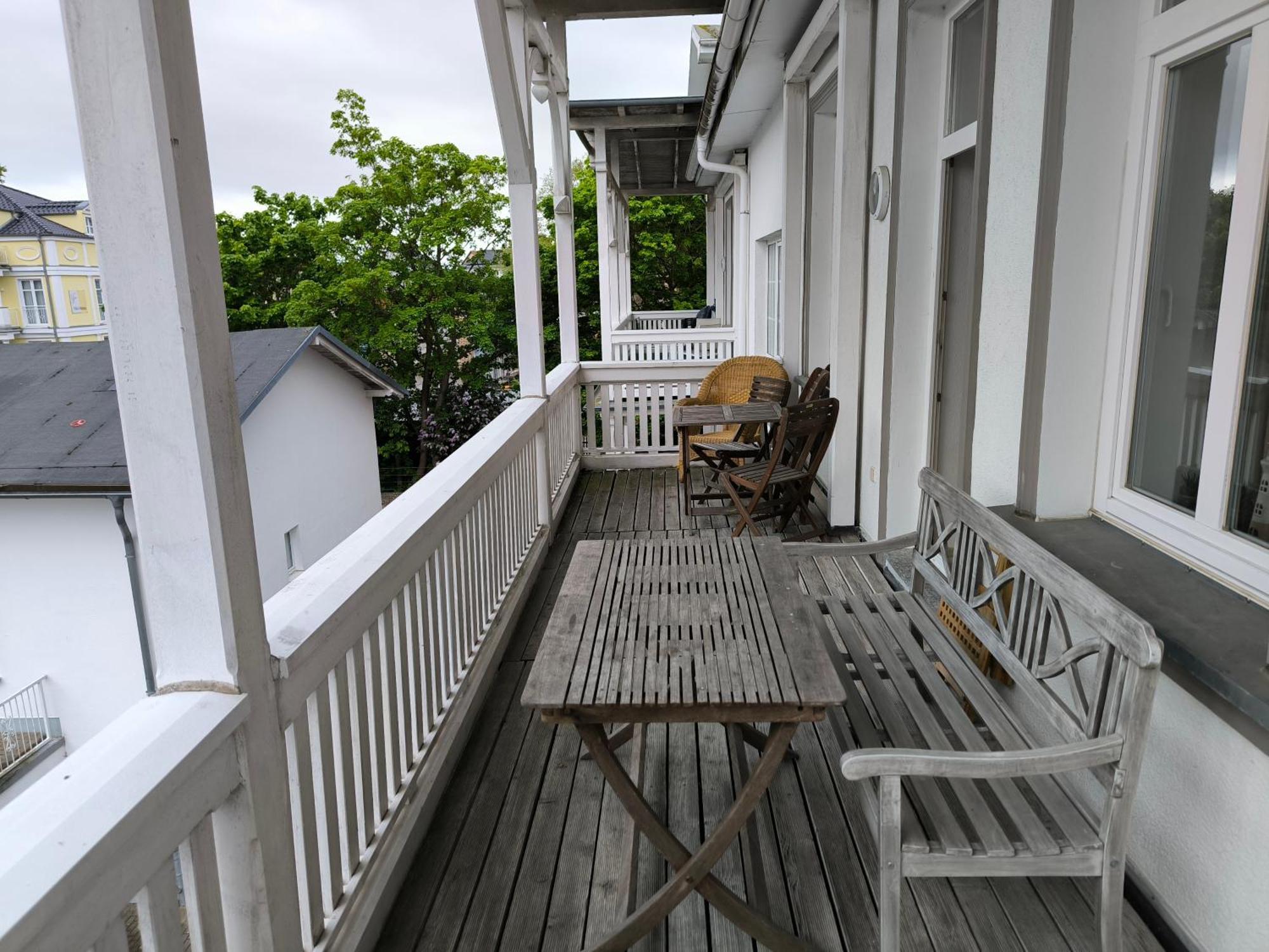 Kurhaus Nordstrand 3 Raum Whg. 37 mit Balkon und seitlichen Meerblick vom Balkon Goehren  Exterior foto